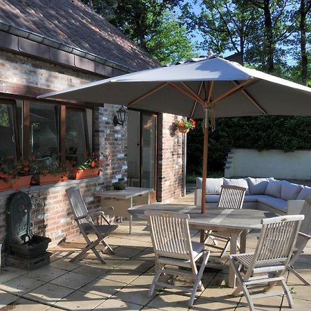 Suite Familiale Avec 2 Chambres Dans Une Villa - Quartier Vert Et Boise - 5 Kms De Namur Exteriér fotografie