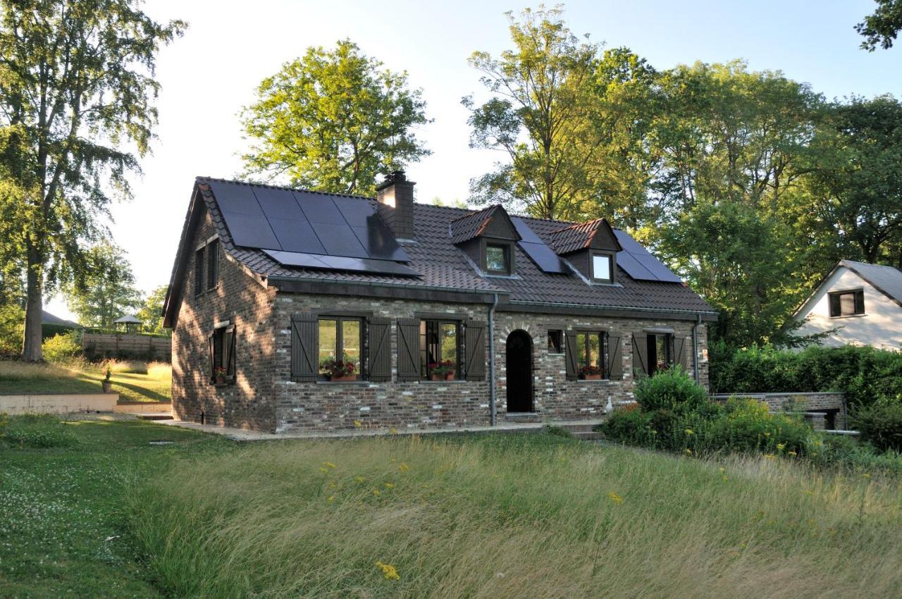 Suite Familiale Avec 2 Chambres Dans Une Villa - Quartier Vert Et Boise - 5 Kms De Namur Exteriér fotografie