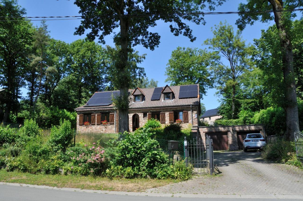 Suite Familiale Avec 2 Chambres Dans Une Villa - Quartier Vert Et Boise - 5 Kms De Namur Exteriér fotografie
